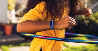8 best Fitbit for kids & teenagers 2021 – guide, reviews, recommendations