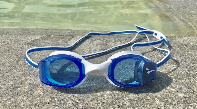 FINIS Smart Goggle Review: get real-time performance stats while you swim